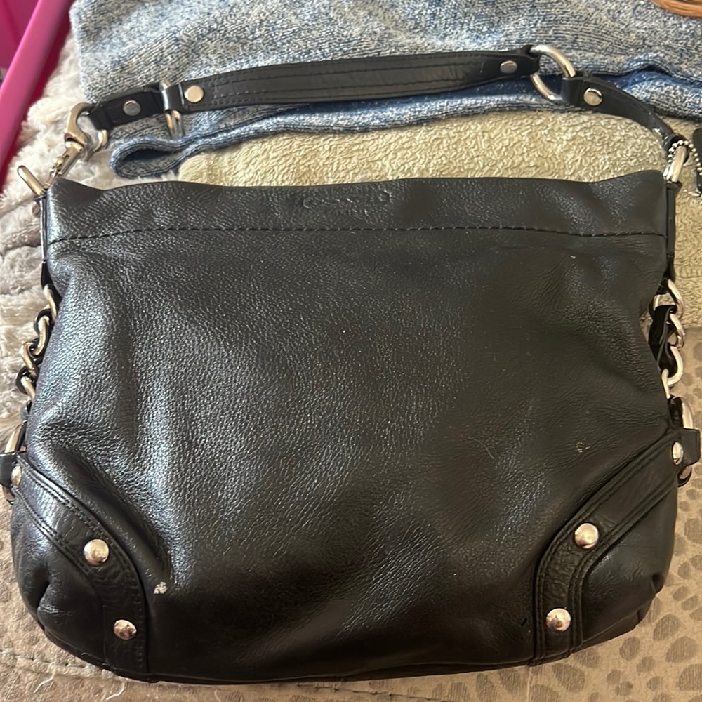 Medium/large vintage coach shoulder bag